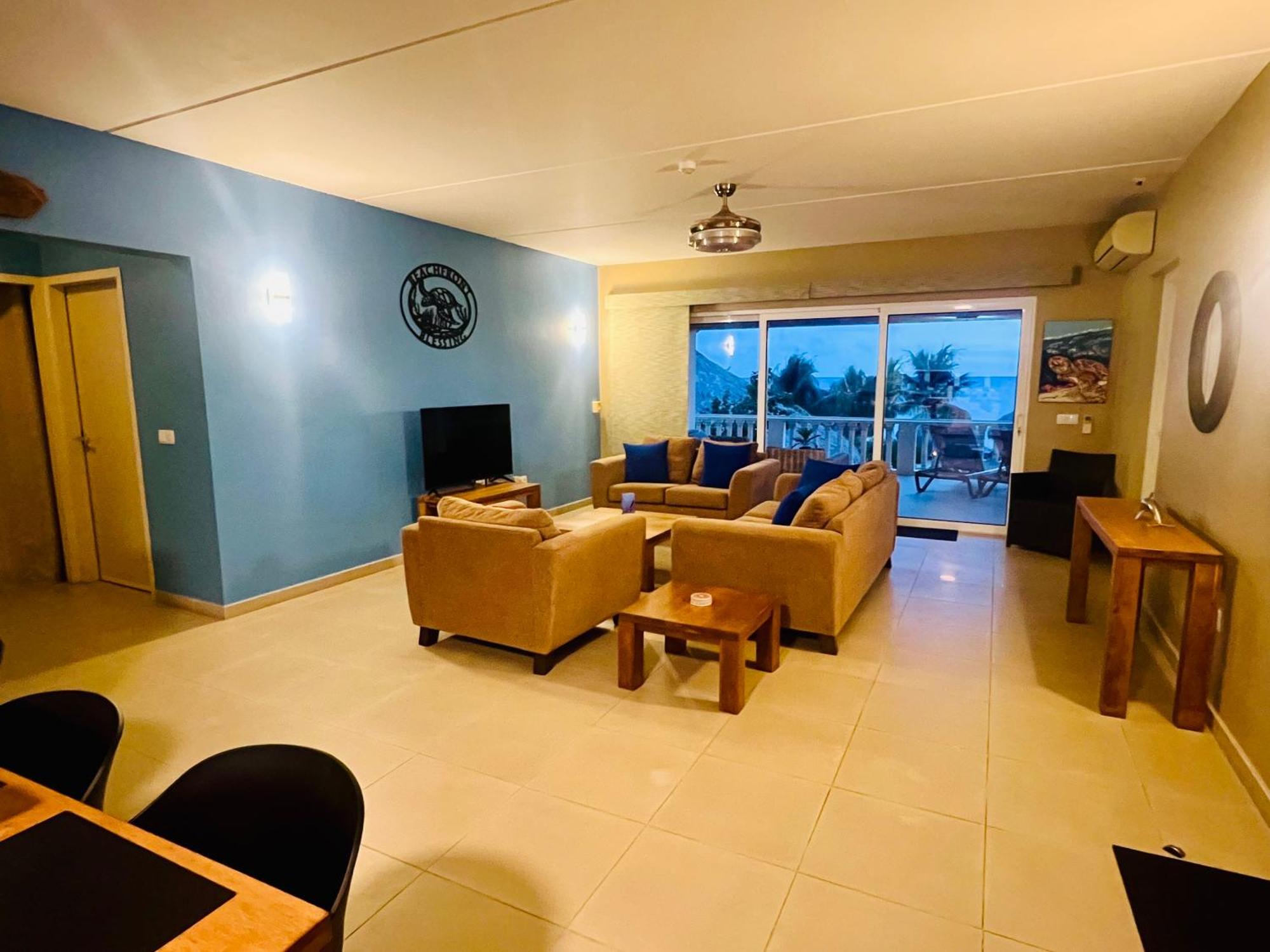 Blue Emerald Beachfront Blessing 威廉斯塔德 外观 照片